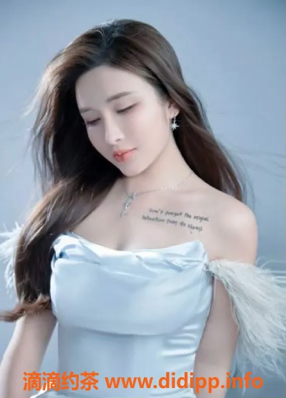 东莞楼凤-岚岚，24岁，160cm，45kg，全裸陪浴与按摩服务