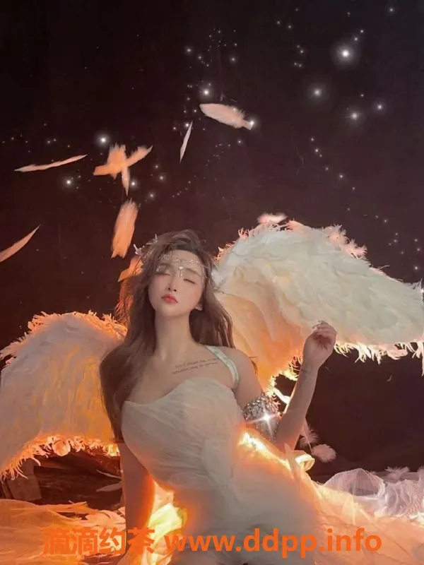 东莞楼凤资源信息,岚岚，24岁，160cm，45kg，全裸陪浴与按摩服务