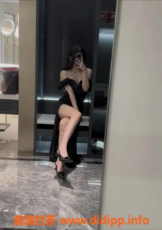 深圳楼凤-罗湖cc，900元体验多种服务