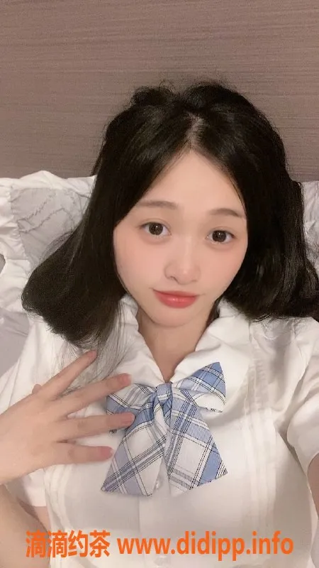 杭州楼凤-拱墅区小雅，18岁160cm，温柔可爱，让你重温初恋