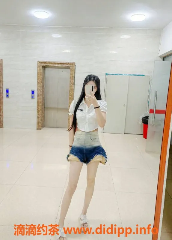 杭州上门服务-雨彤21岁气质美女，168cm热情服务仅需1200