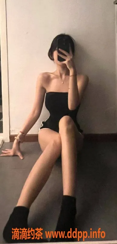 深圳楼凤-福田艳女晓彤，1900元享69口爆服务