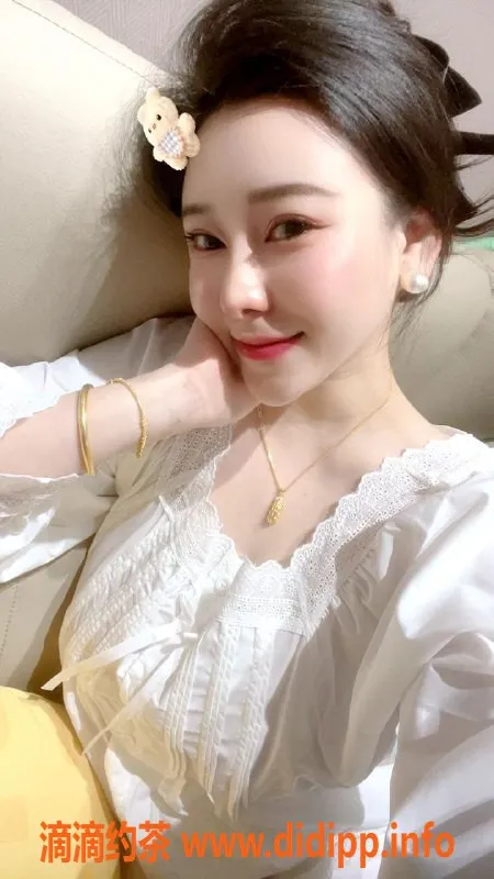 深圳楼凤-罗湖宝儿，1388元超值服务，舌吻六九双项体验