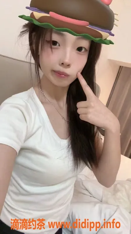 成都楼凤-武侯区小梓，课时费6p，尽享嫩妹服务