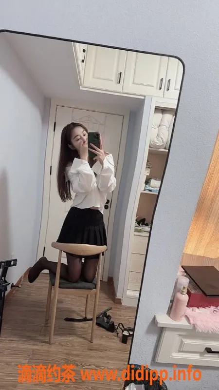 广州楼凤资源信息,白云妍颜御姐，长腿大胸，7P优惠等你来享