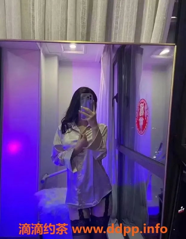 杭州spa会所-杭州名仕汇spa 00后MM随便撕丝袜