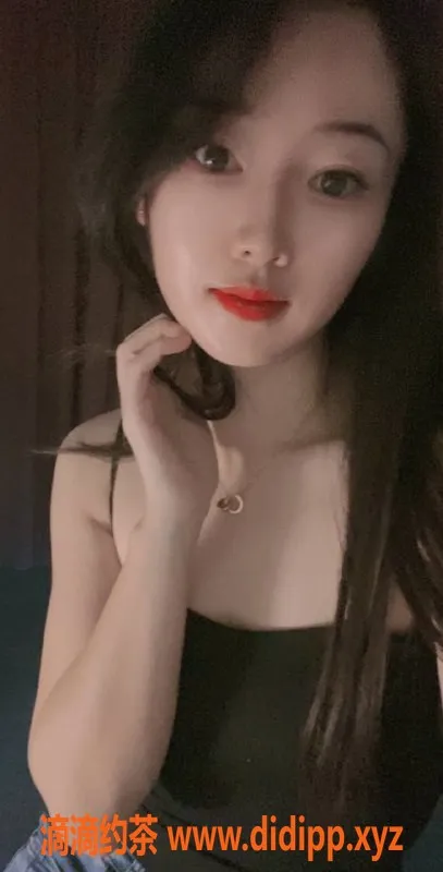 杭州上门服务-26岁梓萱，身高162，96斤，提供多种服务