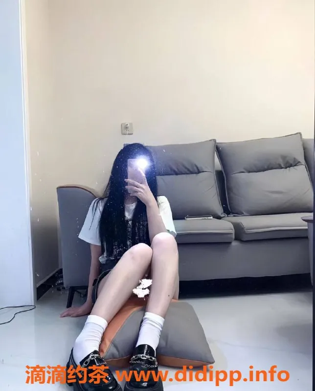 深圳楼凤-宝安娟妹，750元舌吻调情，体验超赞！