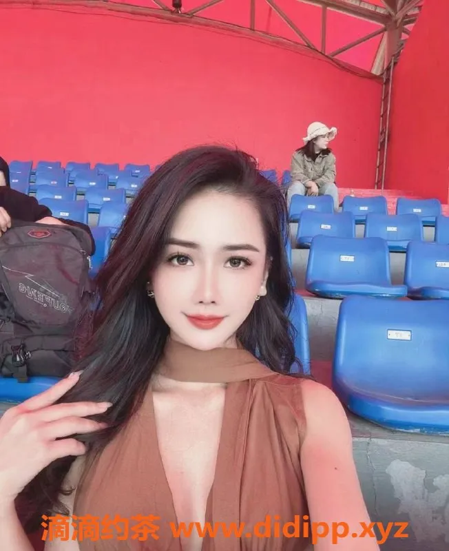 杭州楼凤-拱墅区性感熟女笑笑，166cm，94斤，C罩杯，700元起