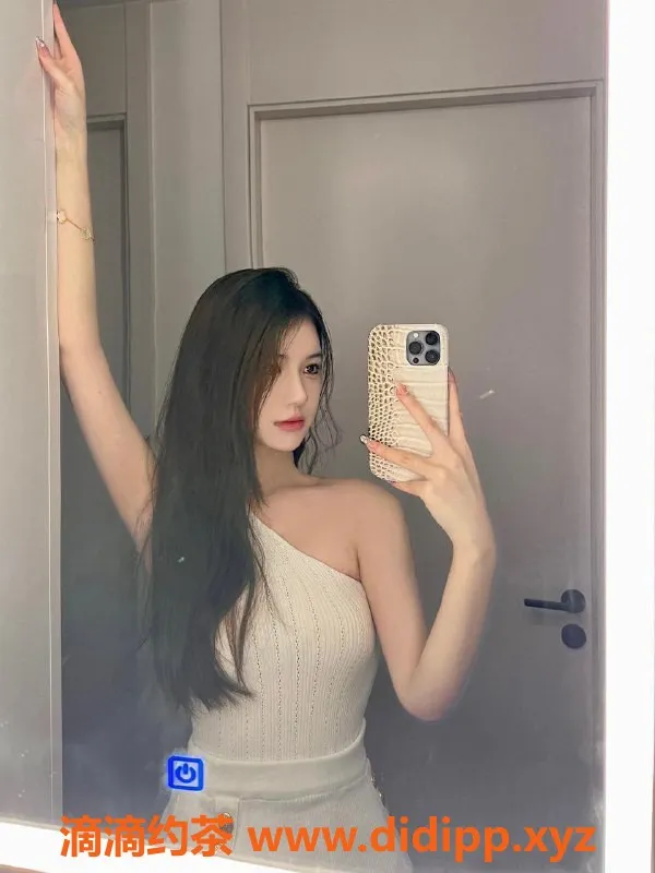 广州楼凤-天河沫沫，7P御姐，大胸大长腿等你体验