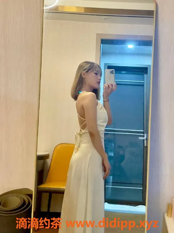 深圳楼凤-宝安露露：788元深喉、制服服务，值得一试！