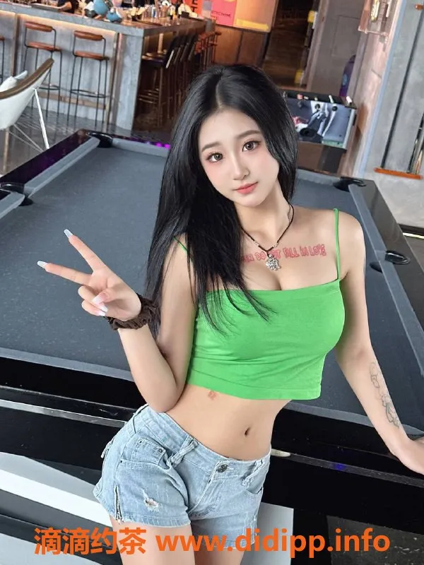 深圳楼凤-龙华倩倩，160身高C胸，1000元起服务