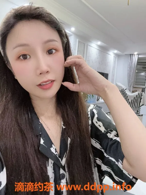 深圳楼凤-宝安晴川，舌吻69调情，800元起