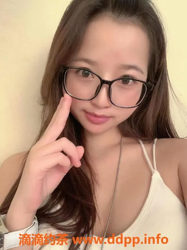 广州楼凤-天河甜梦御姐，11P优惠，身临其境的体验！