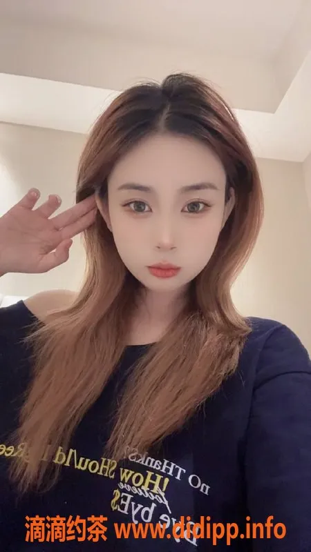 广州楼凤-天河可乐嫩妹，7P夜课尽享舌吻服务！