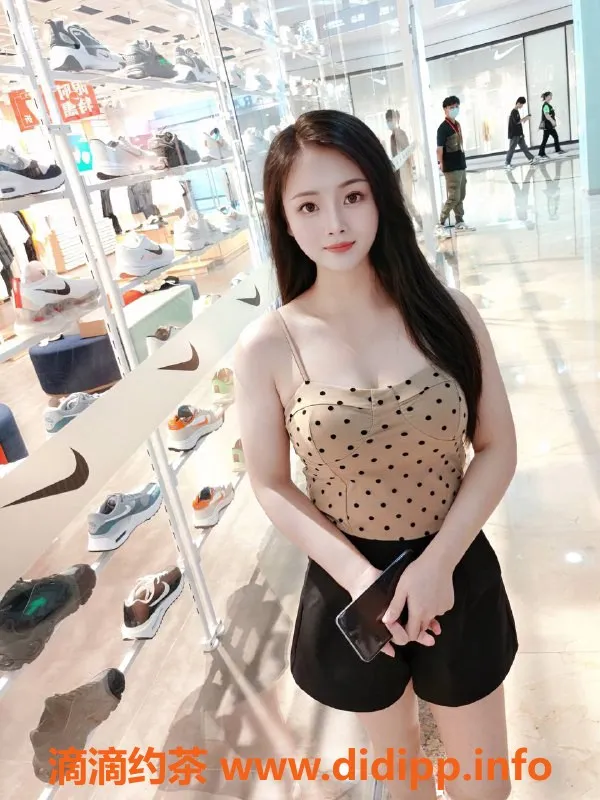 杭州楼凤-馨馨 167cm D罩杯 46kg 温柔可爱 考试课室800起