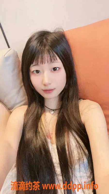 杭州楼凤-拱墅区小雪，18岁165cm，精品服务不套路