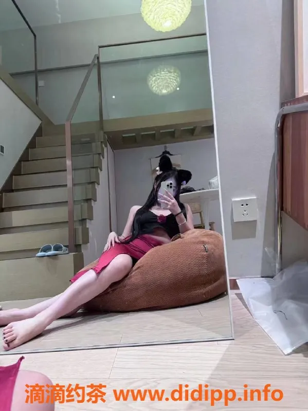 杭州上门服务-萧山区嫩妹右右，163cm微胖可69互舔