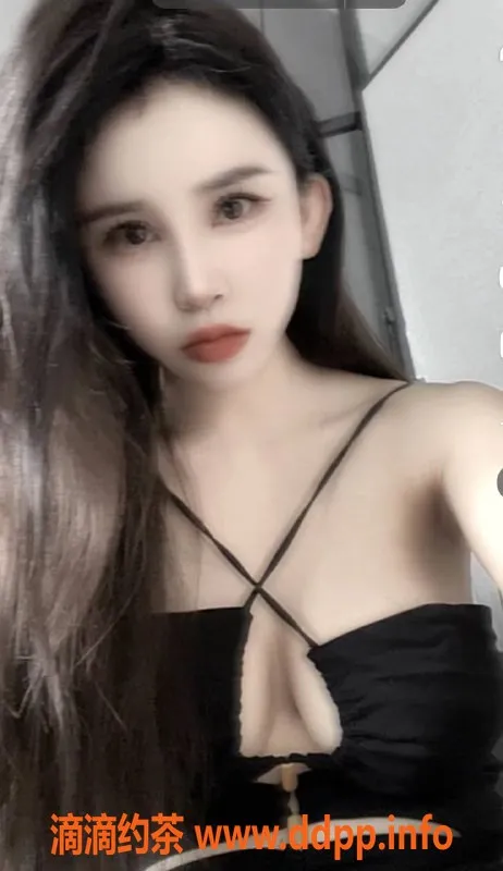 深圳楼凤-龙华活好大胸妹，898起家，有多种服务等你来体验！