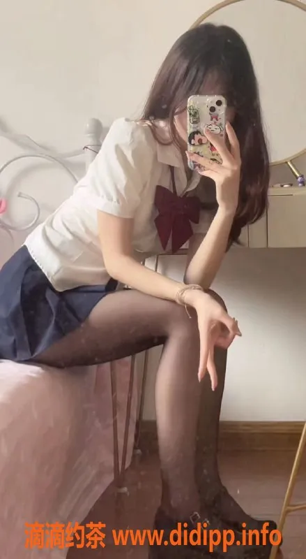 杭州上门服务-陈熙，18岁160cm纯天然34C，服务多样，课费实惠