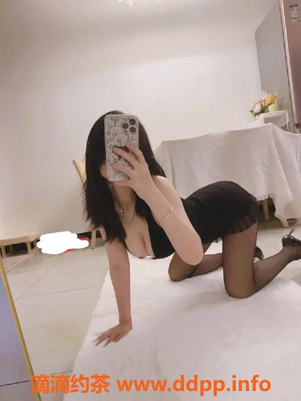 深圳楼凤-福田思思，950元享鸳鸯浴与舌吻