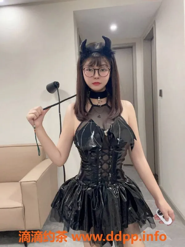 杭州spa会所-拱墅区23岁奶糖，C杯美乳，足交69调情800元起