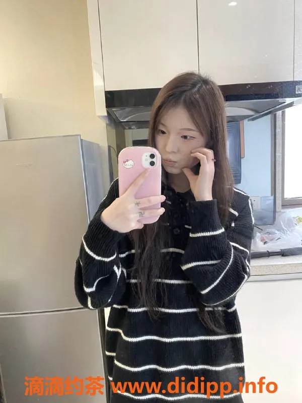 广州楼凤-天河小艺，6P嫩妹，视频验证服务