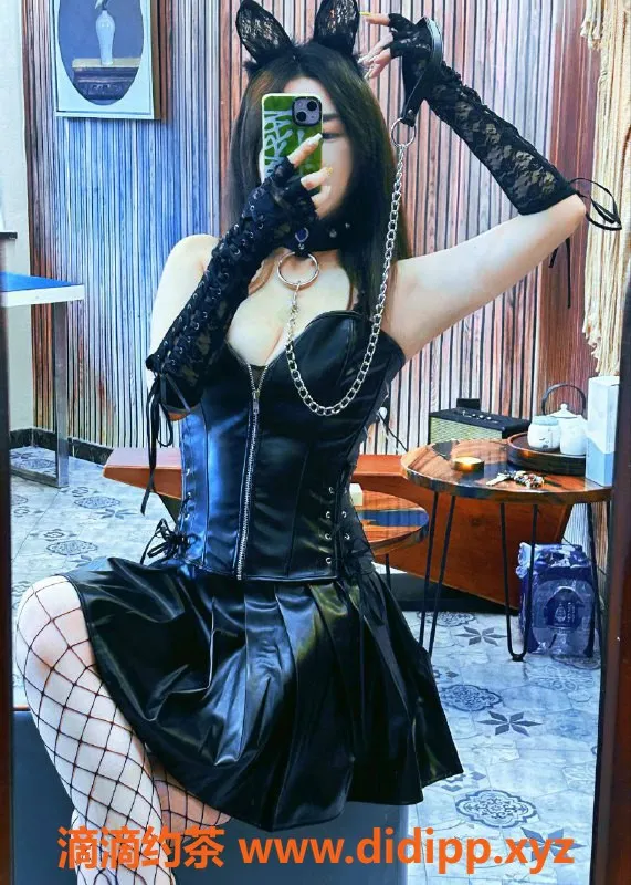 杭州上门服务-青岛妲己，173cm长腿大胸，1200起包夜体验