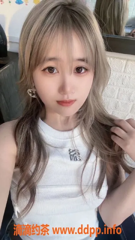 杭州楼凤-滨江区19岁白芷，165cm小蛮腰，真🐻服务