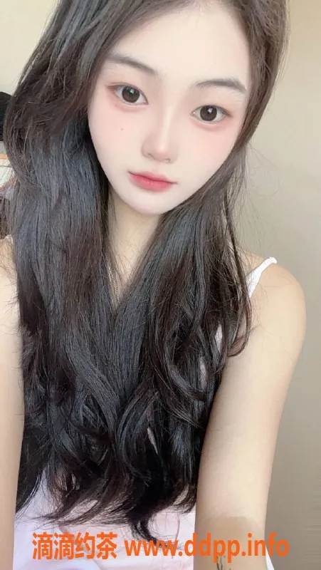 深圳楼凤-宝安莉莉，998元享受舌吻与制服服务