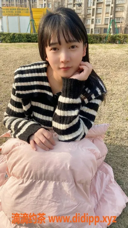 南京楼凤-栖霞区小糖果 22岁 C罩杯 163cm 低至800元