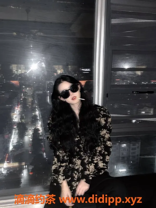 深圳楼凤-龙岗妮妮，24岁，身高167，46kg，B+胸，性价比高