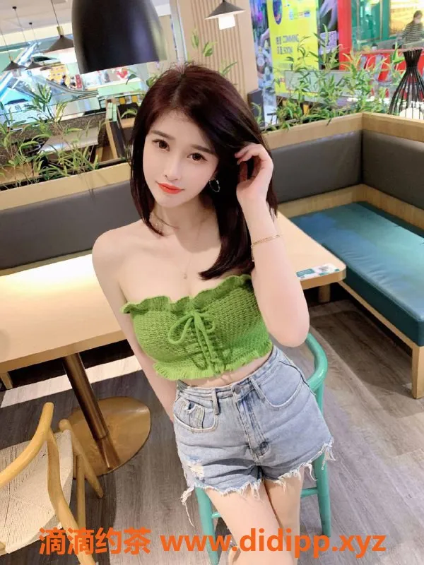 广州楼凤-白云地区小鱼儿-夜课、舌吻，8P价位