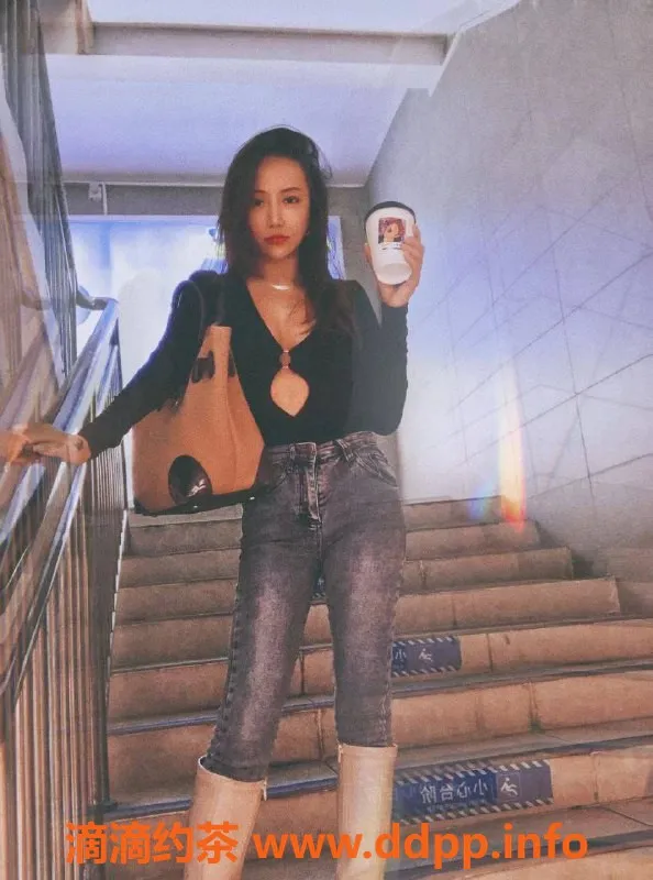 杭州楼凤-上城区健身教练荔枝，蜜桃臀36C，千元享受