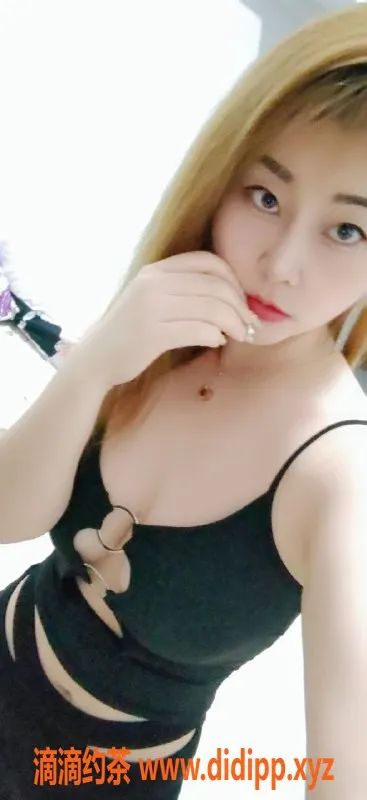 深圳楼凤资源信息,龙岗平湖小妖大咪咪，36D胸围，25岁，服务多样