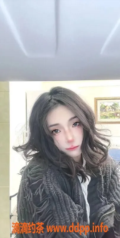 杭州楼凤-18岁嫩妹，162cm C+胸，900元起服务