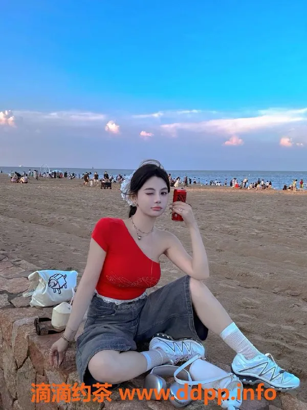 深圳楼凤资源信息,南山一寒，1500元上门双飞服务