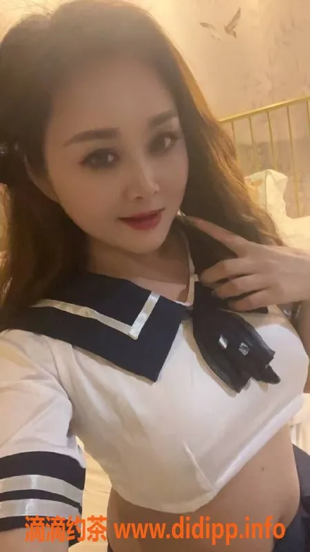 昆明楼凤-盘龙区小鱼，600元大胸服务等你体验