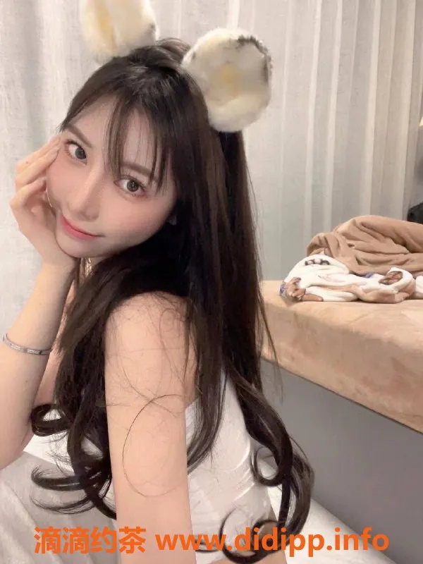 杭州楼凤-上城区夏蓁蓁，162cm、40kg四川妹子超热情