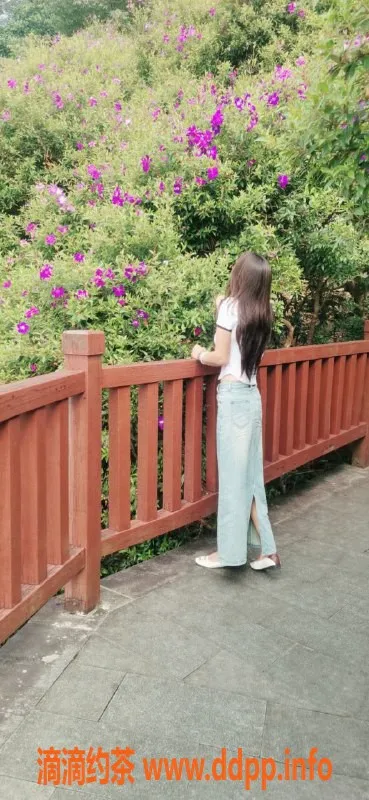 广州楼凤-海珠少妇芊芊，超大胸，夜课5P体验