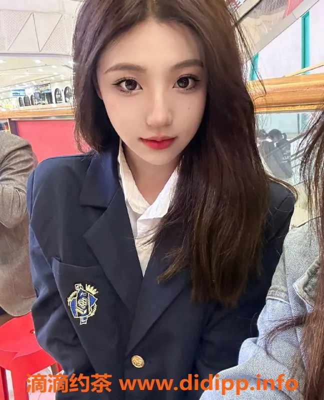 杭州楼凤-甜美兜兜，163cm89斤，服务热情