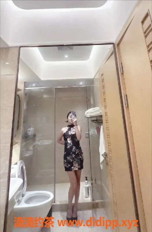 广州楼凤-天河小甜甜，鸳鸯浴与69式，700p起