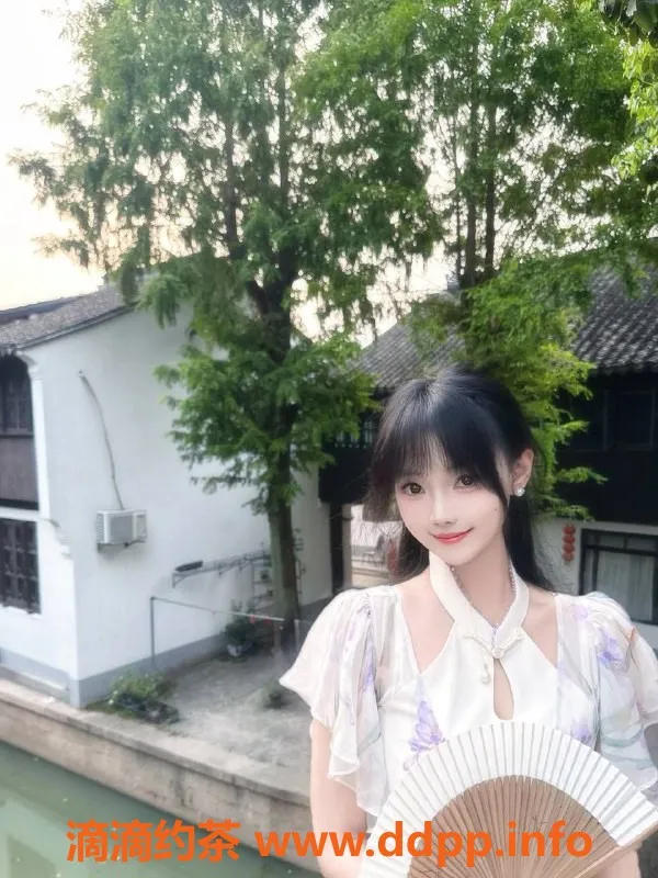 上海楼凤-静安嫩妹白鹿，166cm 36D，2000元起