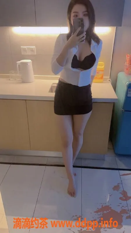 杭州楼凤-拱墅区乐薇，24岁B+杯，超温柔服务