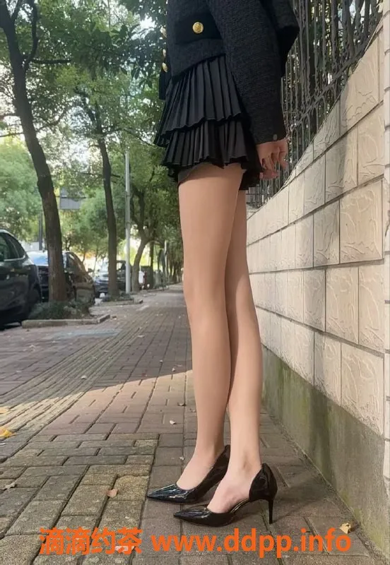 杭州上门服务-上城嫩妹小涵，舌吻服务超值体验