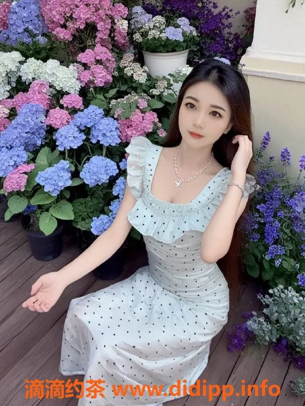 深圳楼凤资源信息,龙华柚子，700元起，特惠服务体验