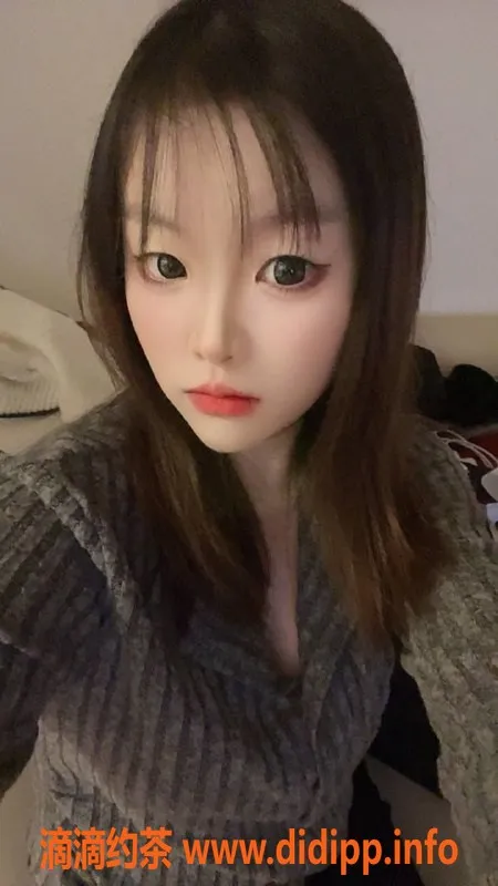 成都楼凤-成都19岁嫩妹丝丝，150身高，3T服务来袭！