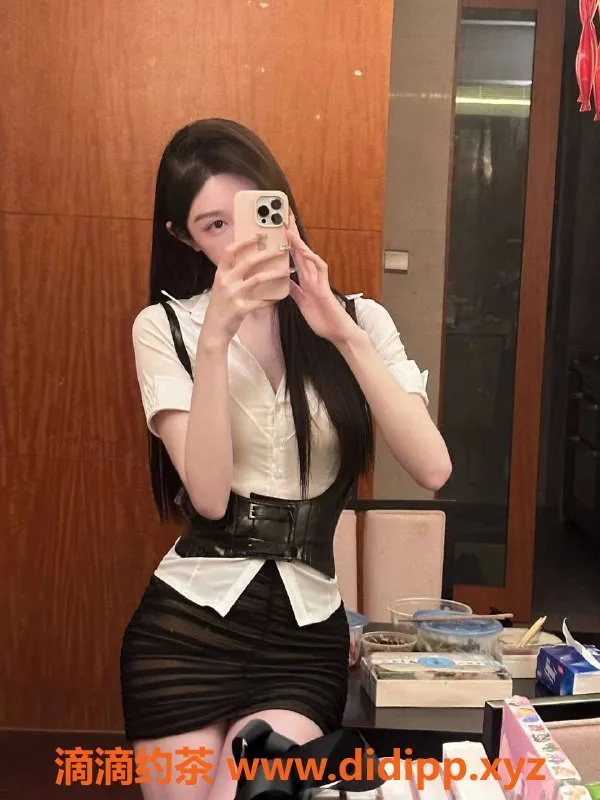 北京楼凤-世贸天阶嫩妹芭比内衣批发，起价30z