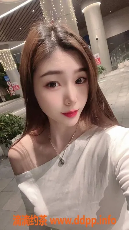 深圳楼凤-龙岗坂田佩佩，年轻可爱，价格实惠！