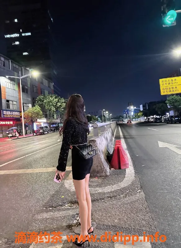 深圳楼凤-宝安小琪，1000元起的绝妙服务体验